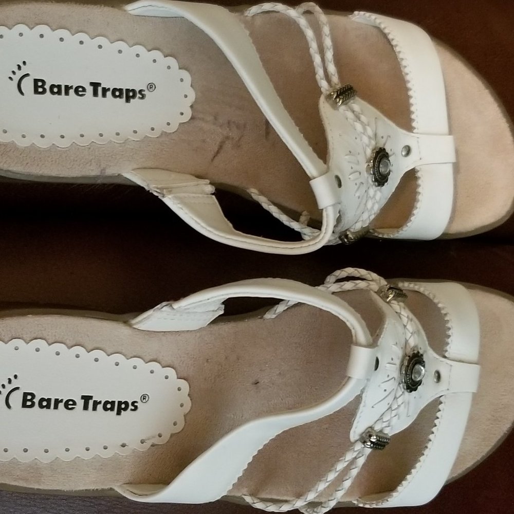 Bare Trap Sandals White 8 1/2 M